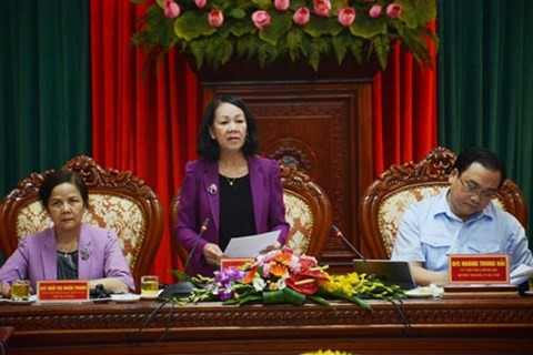 Truong Thi Mai travaille avec le comité du Parti de la ville de Hanoi - ảnh 1